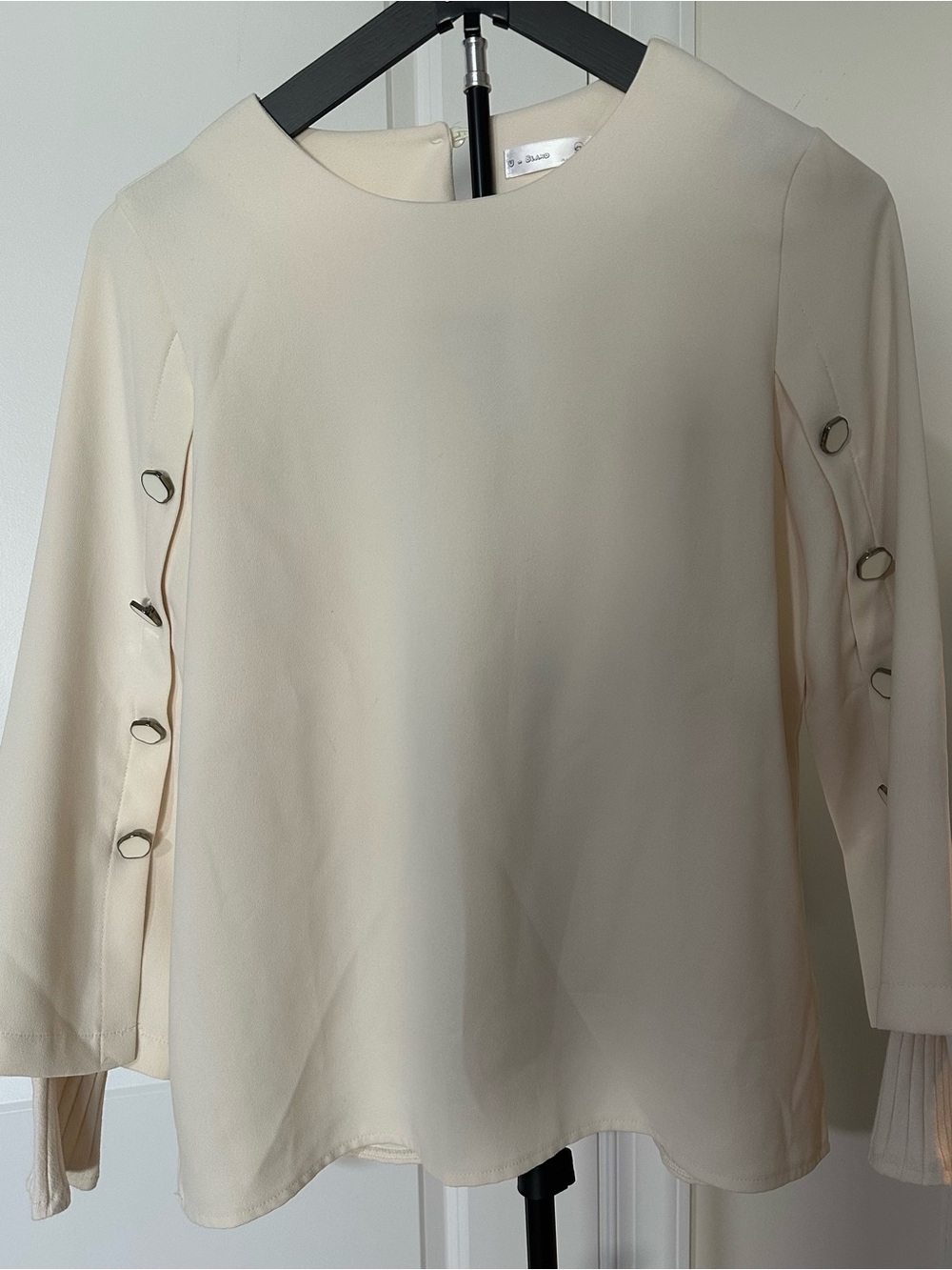 Women's Cream Long-Sleeve Ring-Accent Blouse - Unbranded